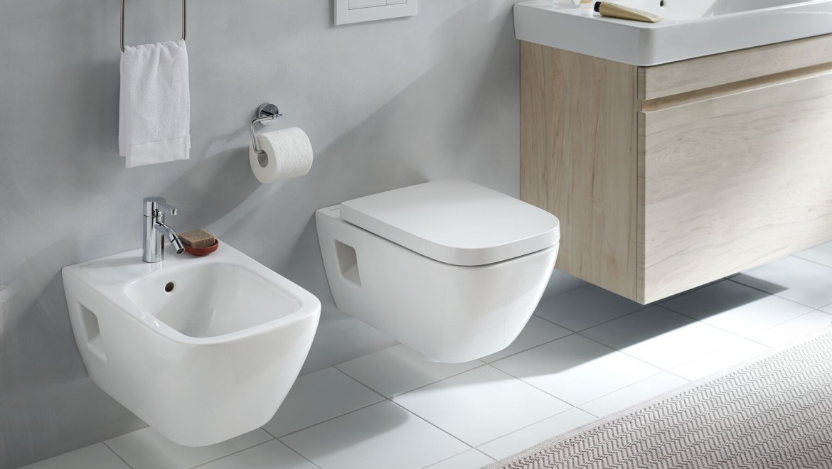 WC Geberit Renova Plan et bidet avec trop-plein