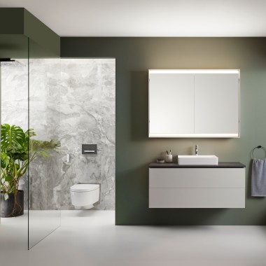 WC lavant Geberit AquaClean Maïra Comfort dans une salle de bains Geberit ONE