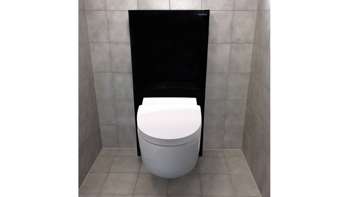 Salle de bains après la rénovation avec WC lavant Geberit AquaClean et Geberit Monolith, installation WC japonais