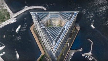 La structure triangulaire du toit et son dôme en verre doivent résister au vent et aux intempéries malgré leur emplacement exposé. (©Foster&Partners)