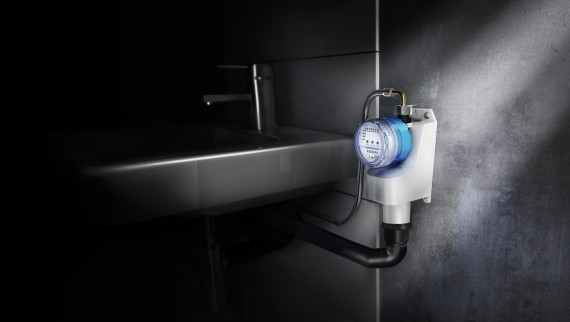 Rinçage forcé hygiénique Geberit HS01 pour un lavabo peu utilisé (© Geberit) Rinçage forcé hygiénique Geberit HS01 pour un lavabo peu utilisé (© Geberit)