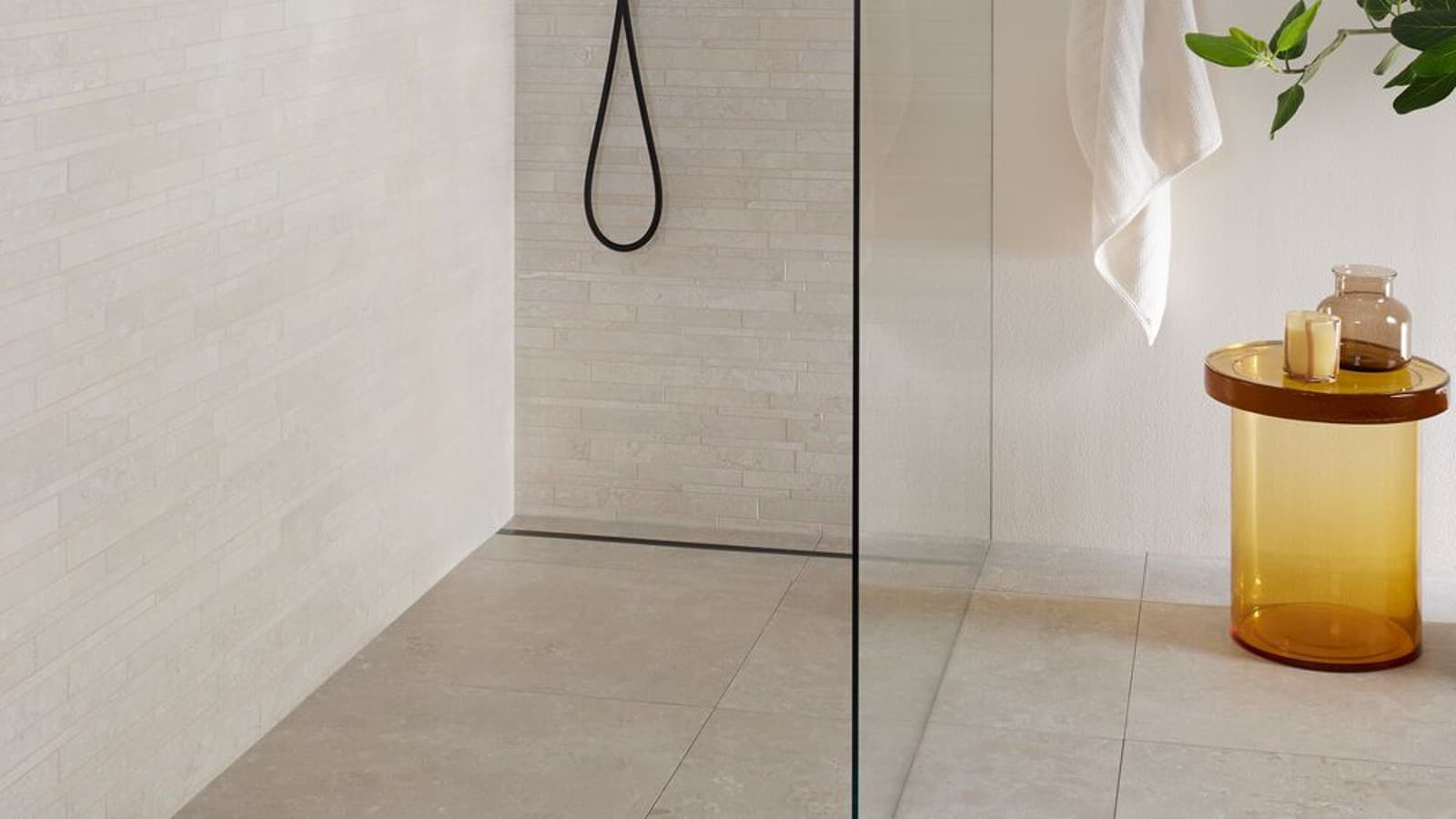 Douche de plain-pied avec Geberit Cleanline50 Douche de plain-pied avec Geberit Cleanline50