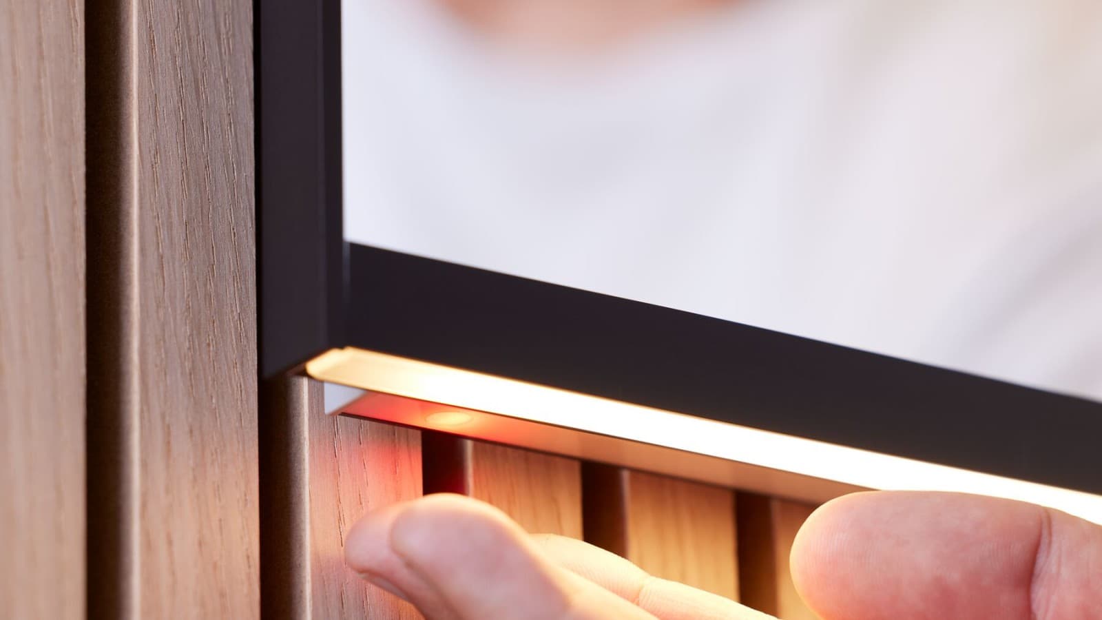 Le chauffage anti-buée peut être activé manuellement. (© Geberit) Le chauffage anti-buée peut être activé manuellement. (© Geberit)