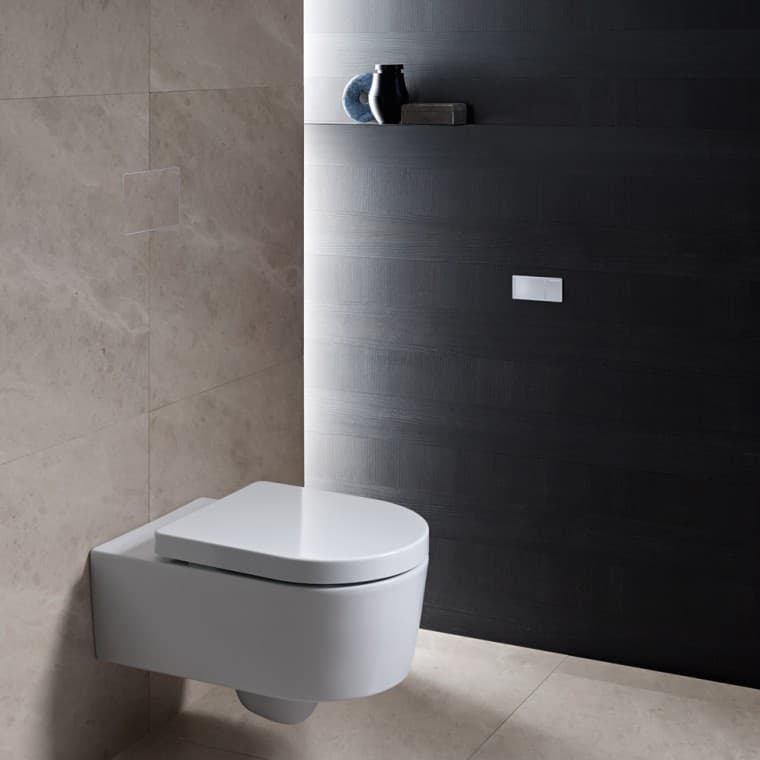 WC adapté PMR Geberit avec déclenchement à distance type 70 WC adapté PMR Geberit avec déclenchement à distance type 70