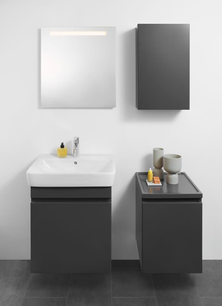 Option Miroir Basic de 60 cm combiné avec la ligne de salle de bains Renova Option Miroir Basic de 60 cm combiné avec la ligne de salle de bains Renova