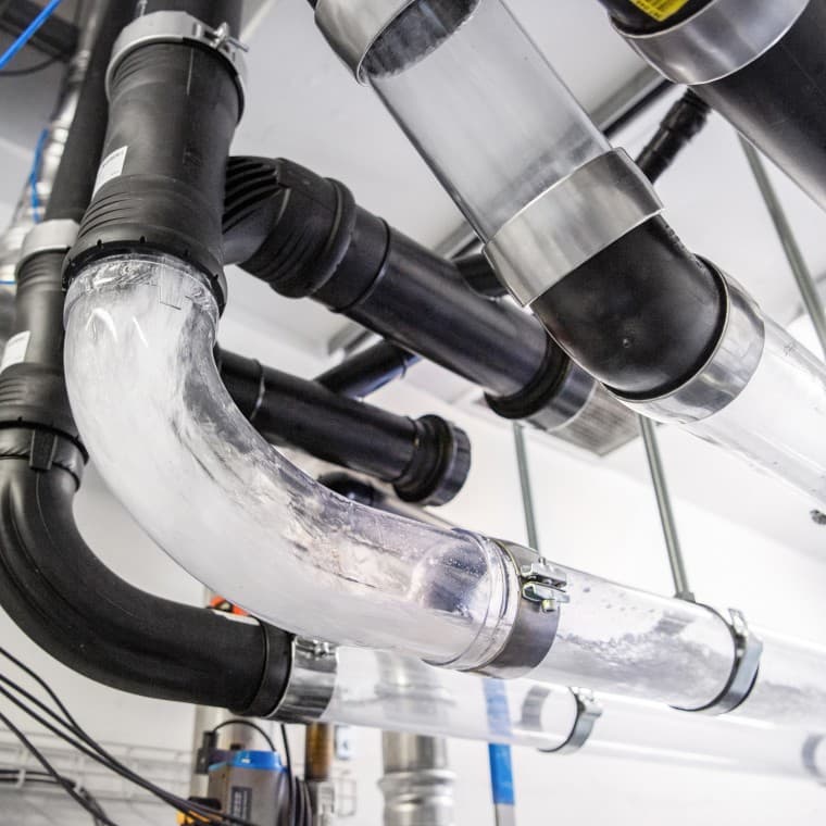 La tour d'évacuation Geberit à Jona, en Suisse La tour d'évacuation Geberit à Jona, en Suisse