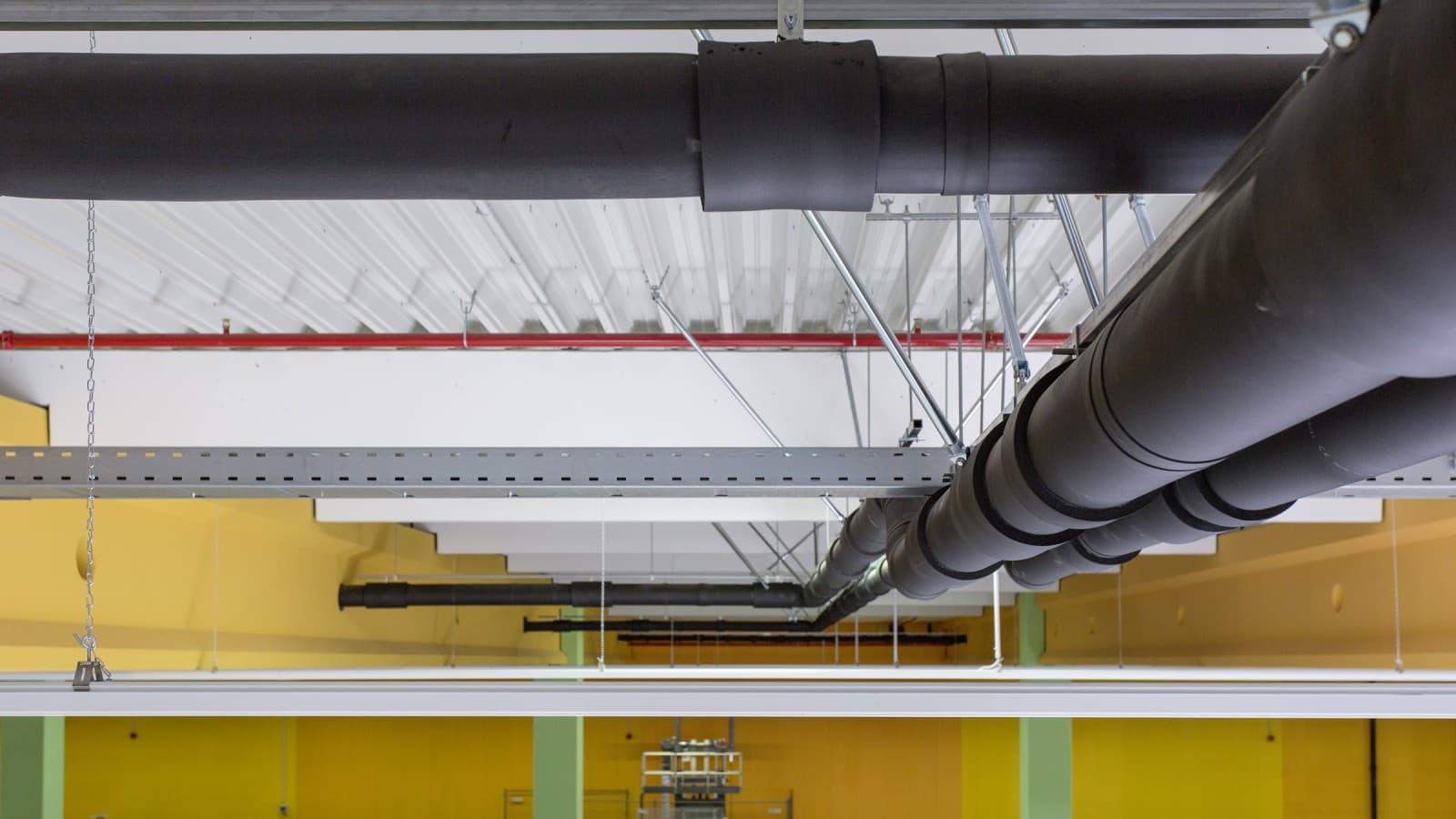 Tubes Geberit PE dans un système d'évacuation des eaux pluviales avec Geberit Pluvia Tubes Geberit PE dans un système d'évacuation des eaux pluviales avec Geberit Pluvia