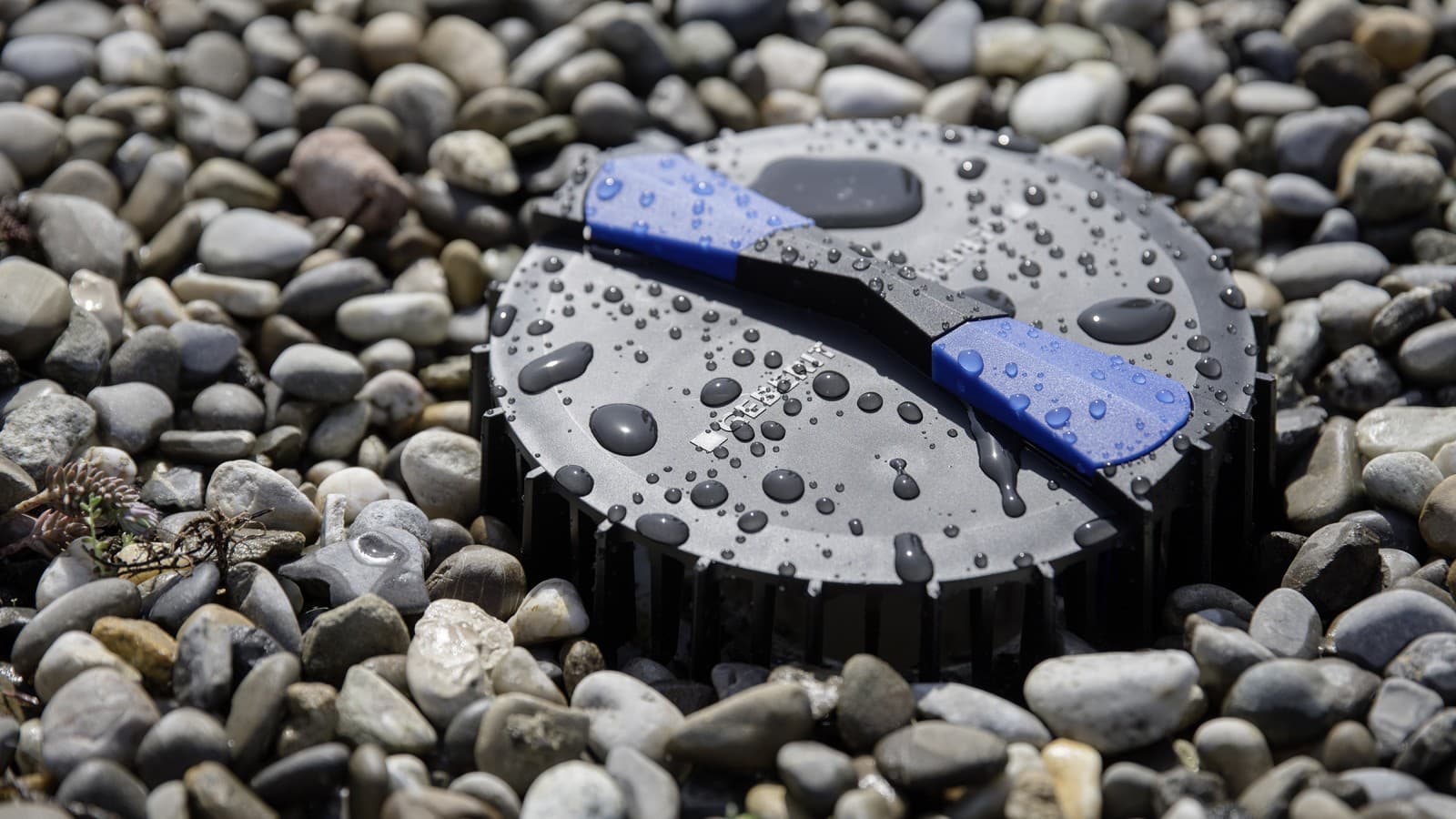 Maintenance simple du système de conduites d'eaux pluviales Geberit Pluvia Maintenance simple du système de conduites d'eaux pluviales Geberit Pluvia