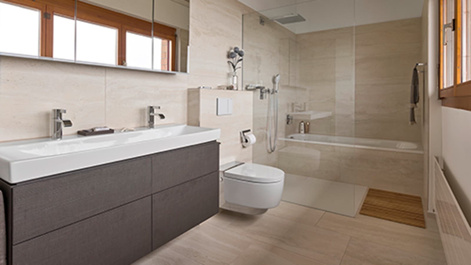 Salle de bains avec douche WC Geberit AquaClean après rénovation Salle de bains avec douche WC Geberit AquaClean après rénovation