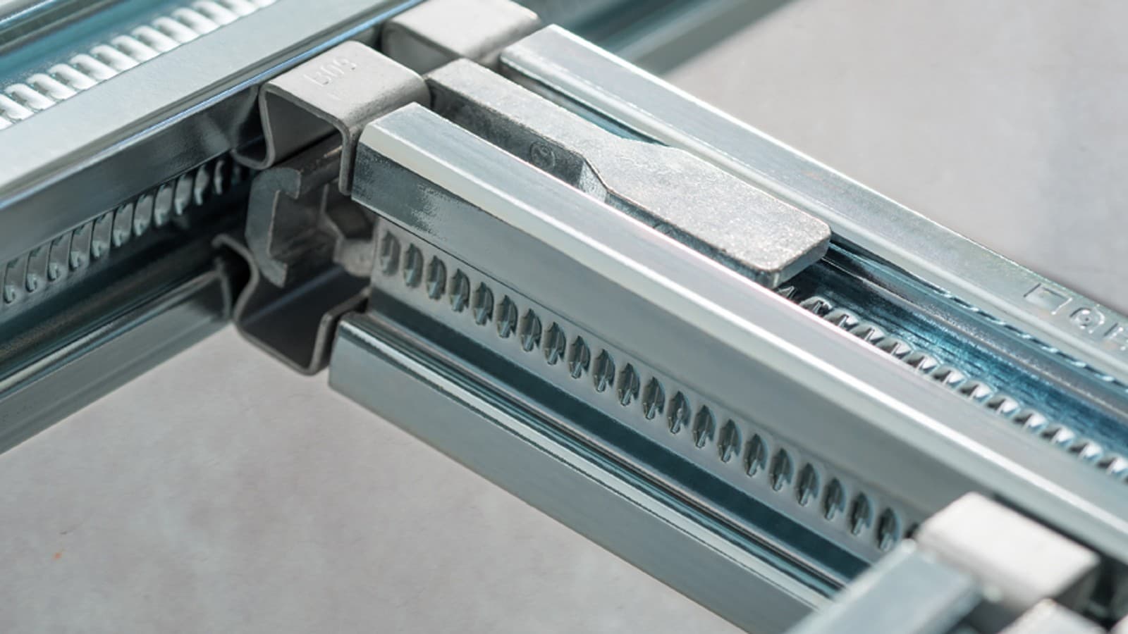 Geberit Gis profil et éléments de connexion Geberit Gis profil et éléments de connexion