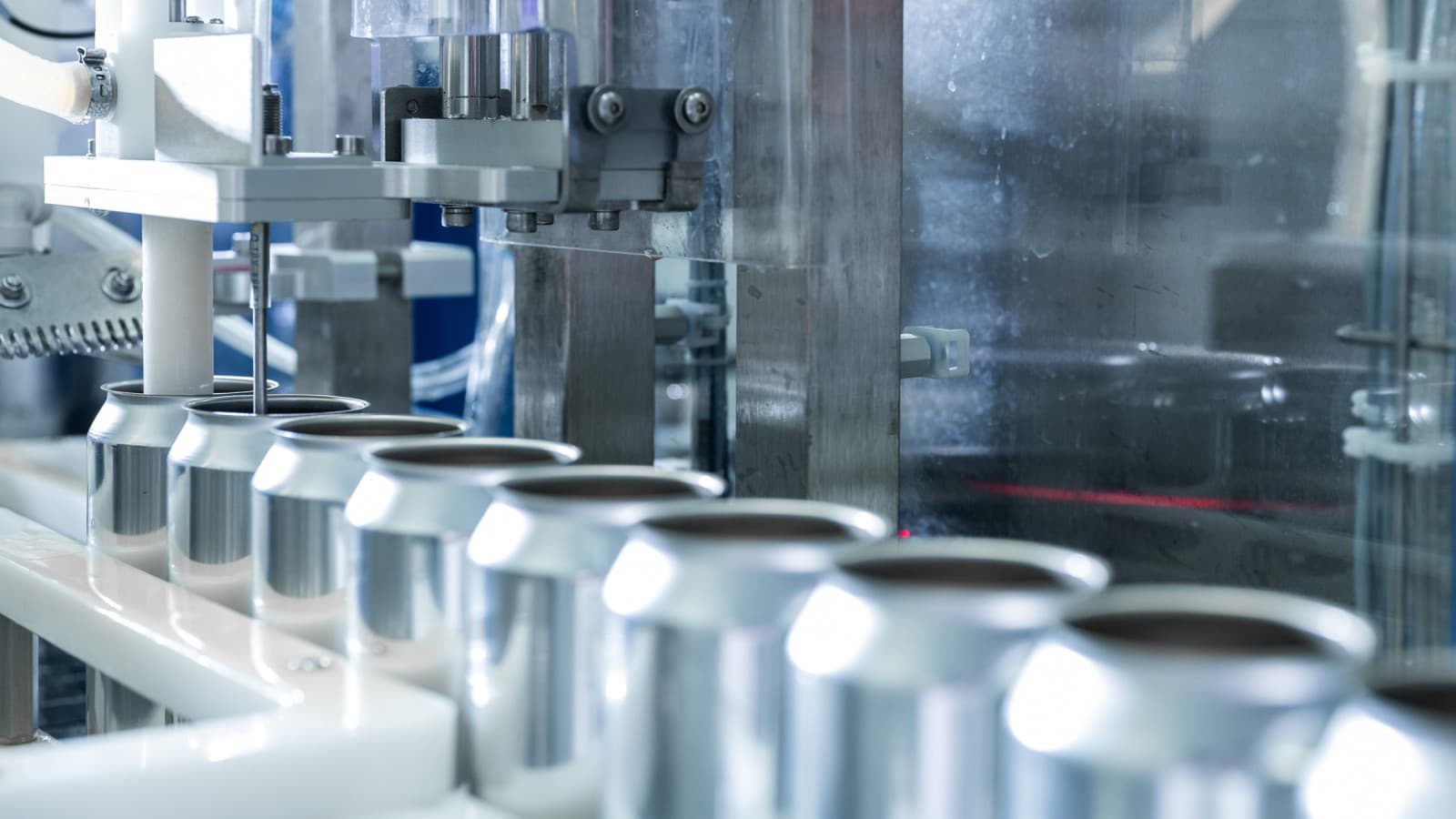 Outre l'eau potable, les tubes Geberit sont également utilisés pour le transport de gaz et de liquides dans l'industrie agroalimentaire Outre l'eau potable, les tubes Geberit sont également utilisés pour le transport de gaz et de liquides dans l'industrie agroalimentaire
