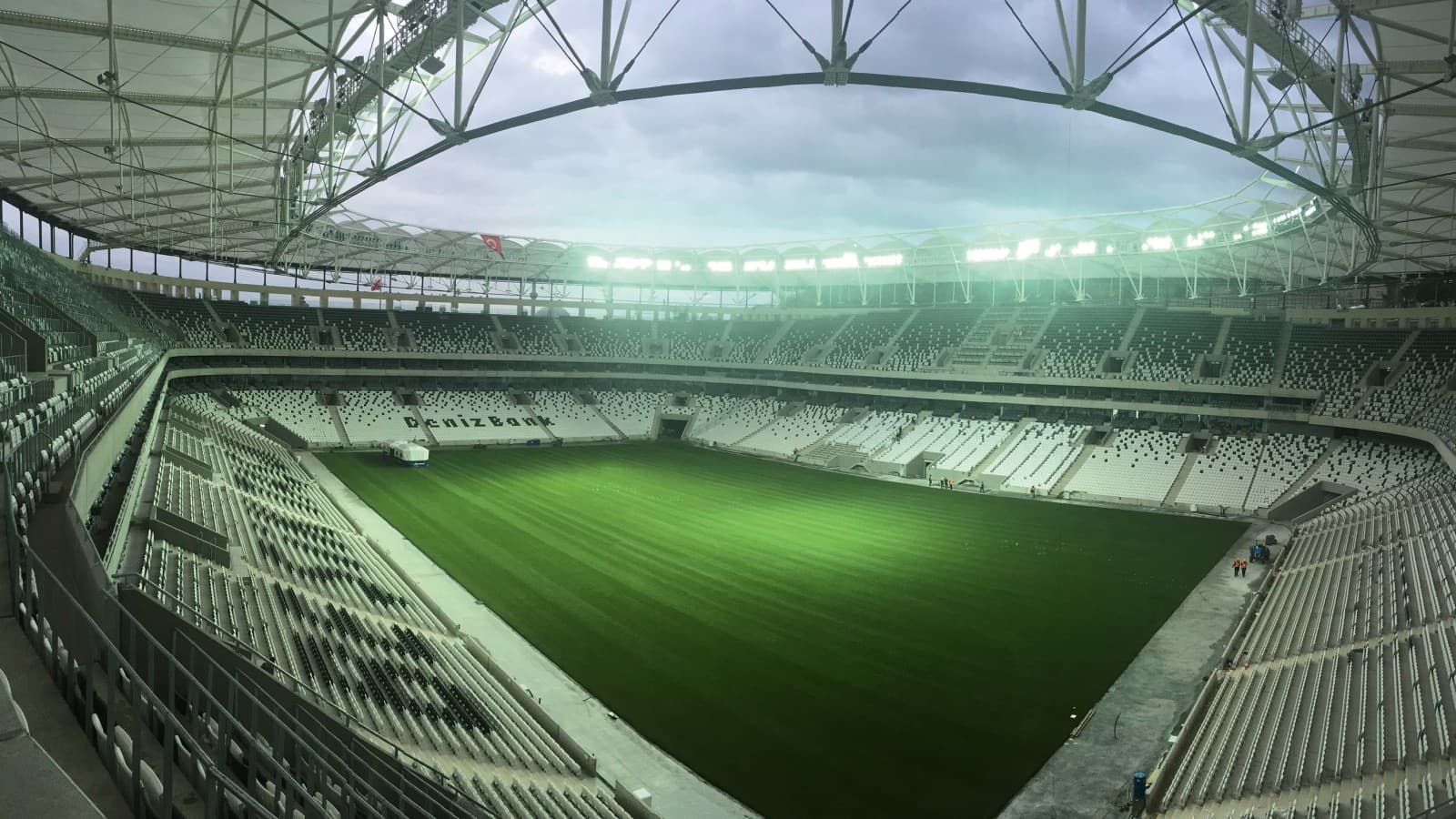 Vodafone Arena, Istanbul (Turquie) (© Kaan Verdioglu) Vodafone Arena, Istanbul (Turquie) (© Kaan Verdioglu)