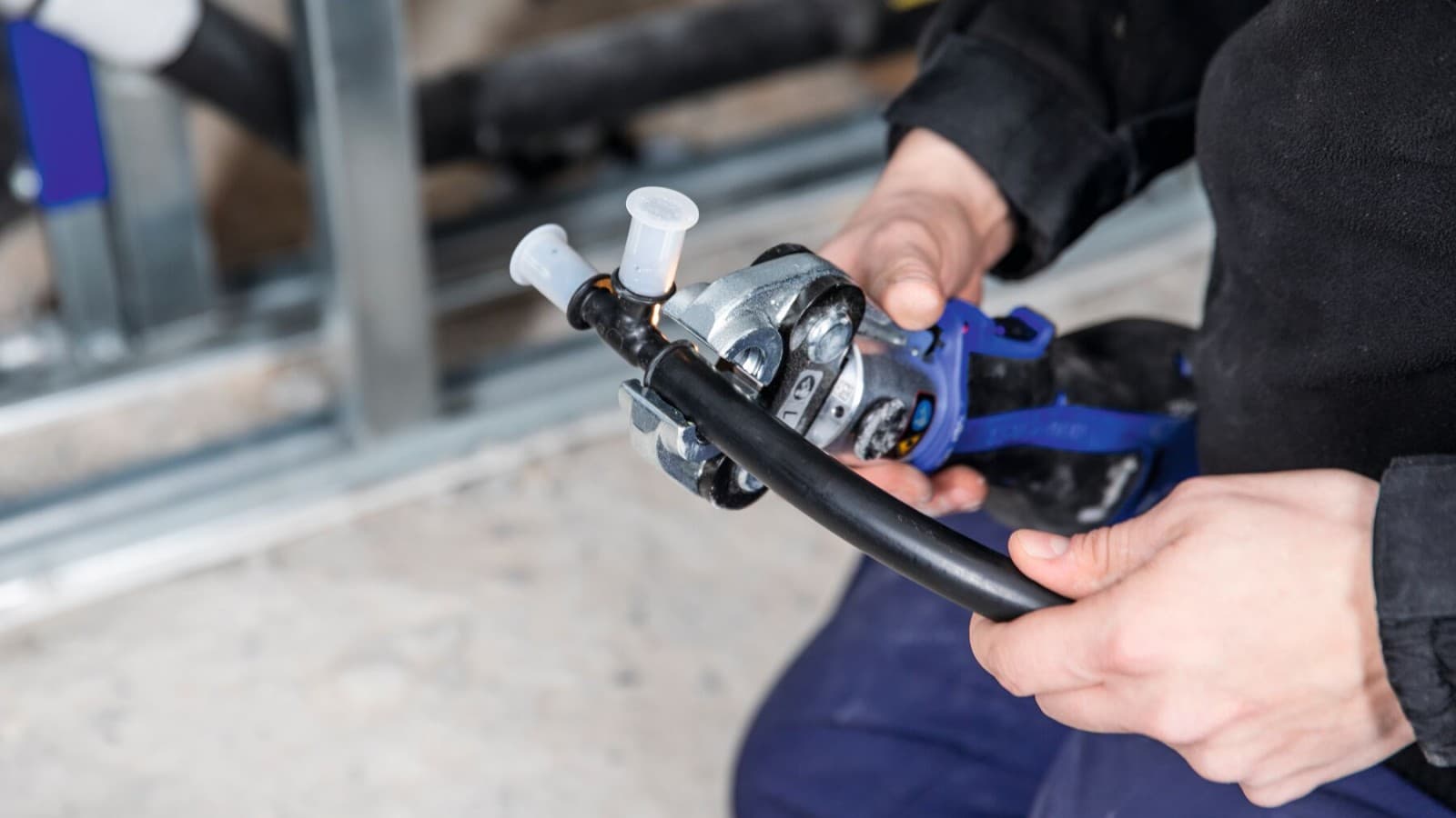 Sertissage facile avec Geberit Mepla Sertissage facile avec Geberit Mepla